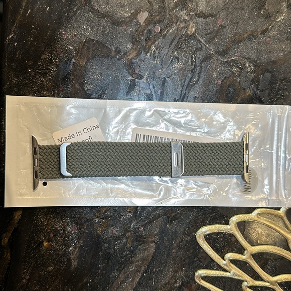 Apple Watch band series 6 42/44 - Picture 2 of 2